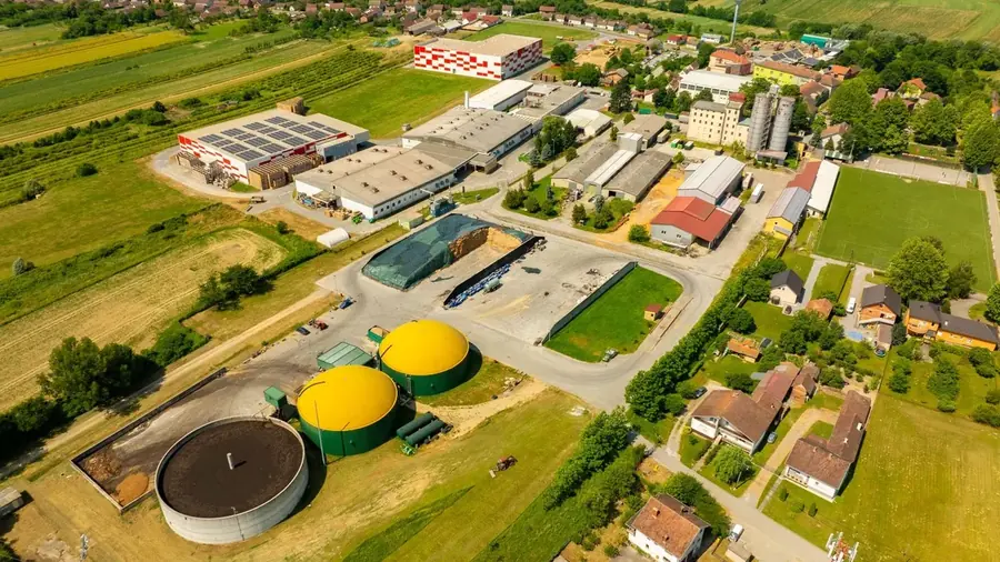 Luftaufnahme einer Anlage zur Gasaufbereitung